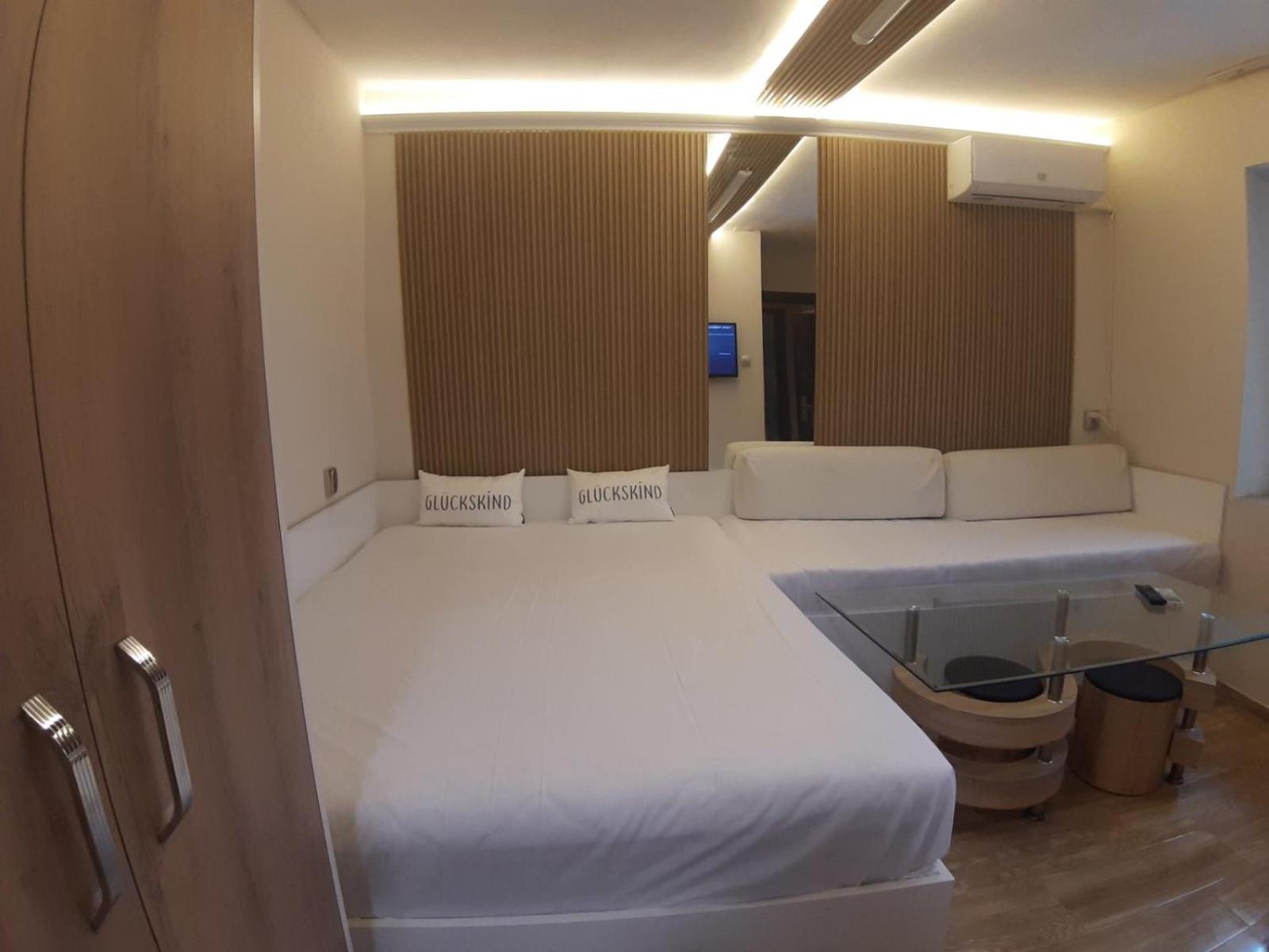 Apartment Tina Varna Bagian luar foto